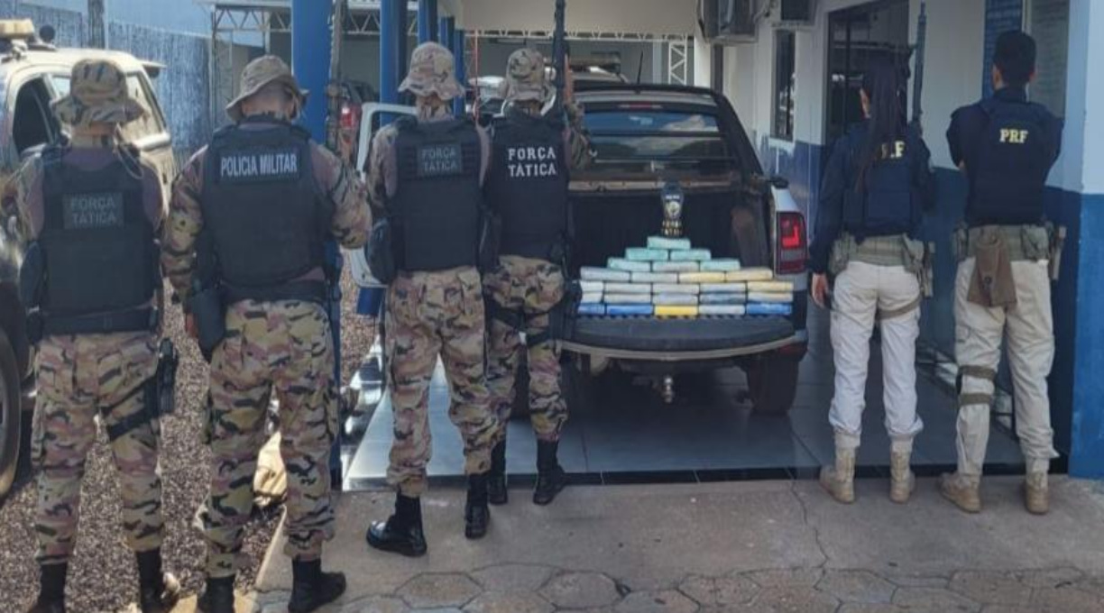 Polícia Militar e PRF prendem homem com 25 kg de cocaína em Canarana 1