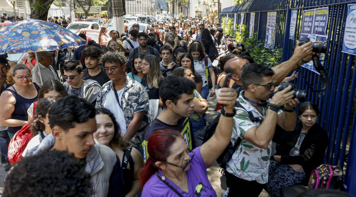 Primeiro dia de provas do Enem 2023 registra 28,1% de ausências 1