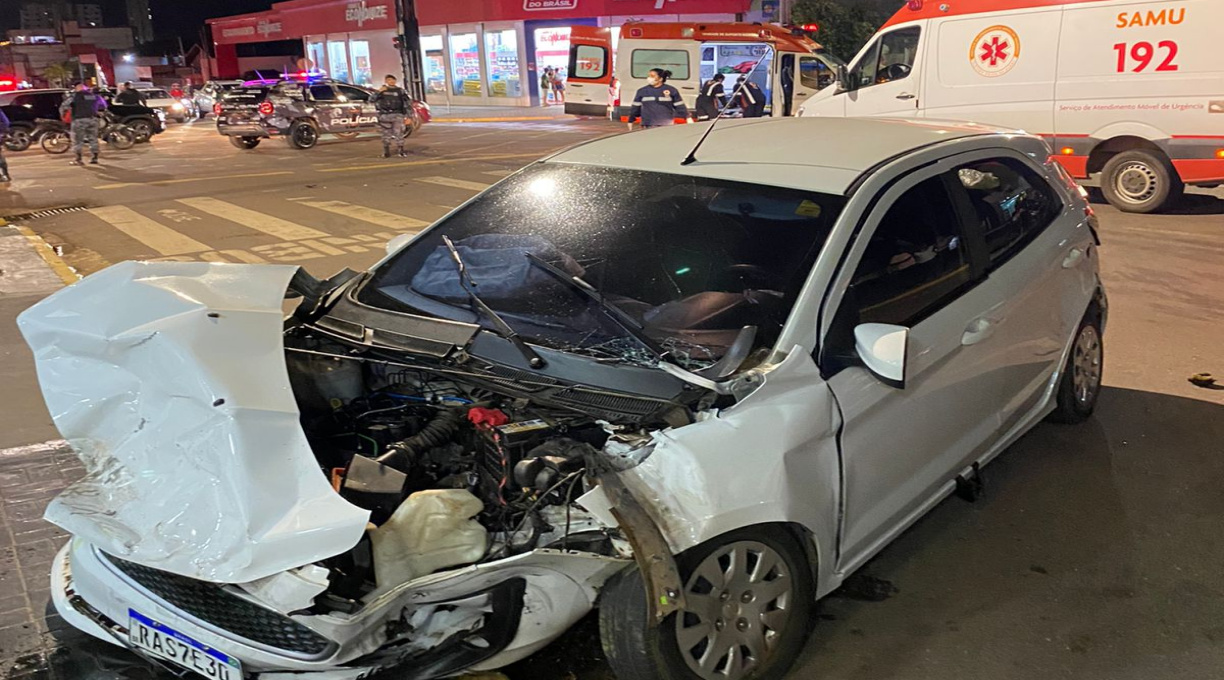 Técnicos de enfermagem do Samu são encaminhados para UPA após colisão envolvendo viatura e Ford Ka no centro de Rondonópolis 1