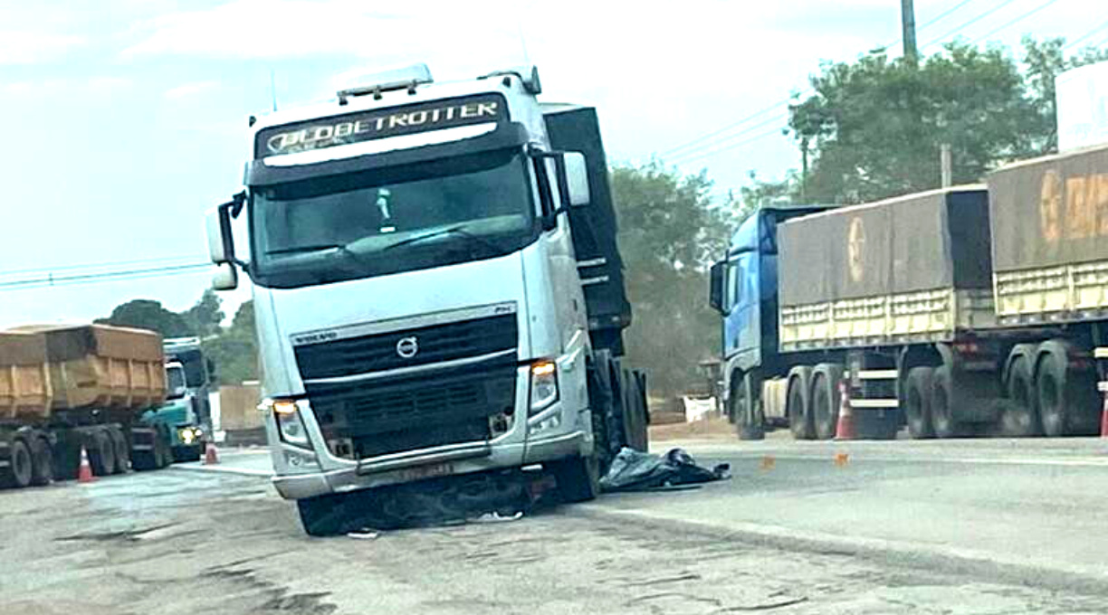 Colisão envolvendo moto e carreta na BR 070 em Várzea Grande resulta na morte de um homem 1