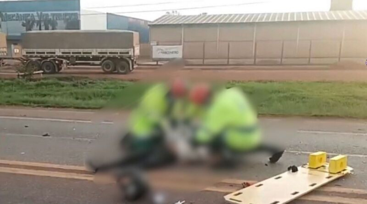 Homem de 44 anos morre após moto que ele conduzia colidir frontalmente com carreta na BR 163 1