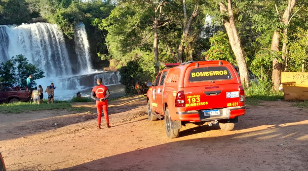 PM se afoga na Cachoeira do Prata e é resgatado com vida após ficar 20 minutos dentro D'água 1