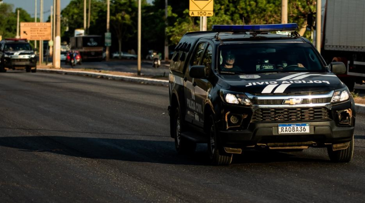 Homem é preso em flagrante pela Polícia Civil após agressões e maus-tratos contra a esposa e três filhas 1