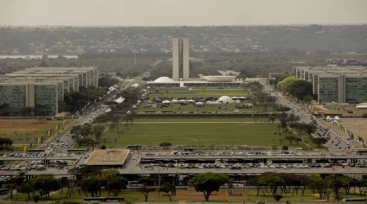 Dívida Pública sobe 2,25% em fevereiro e aproxima-se de R$ 6,6 tri 1