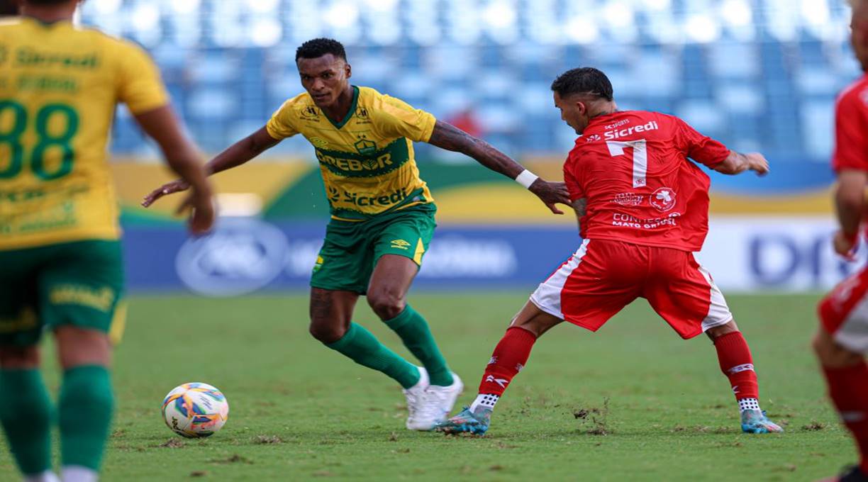 Cuiabá vence o União na primeira partida da final do Mato-Grossense e joga por um empate no jogo de volta no Luthero Lopes 1