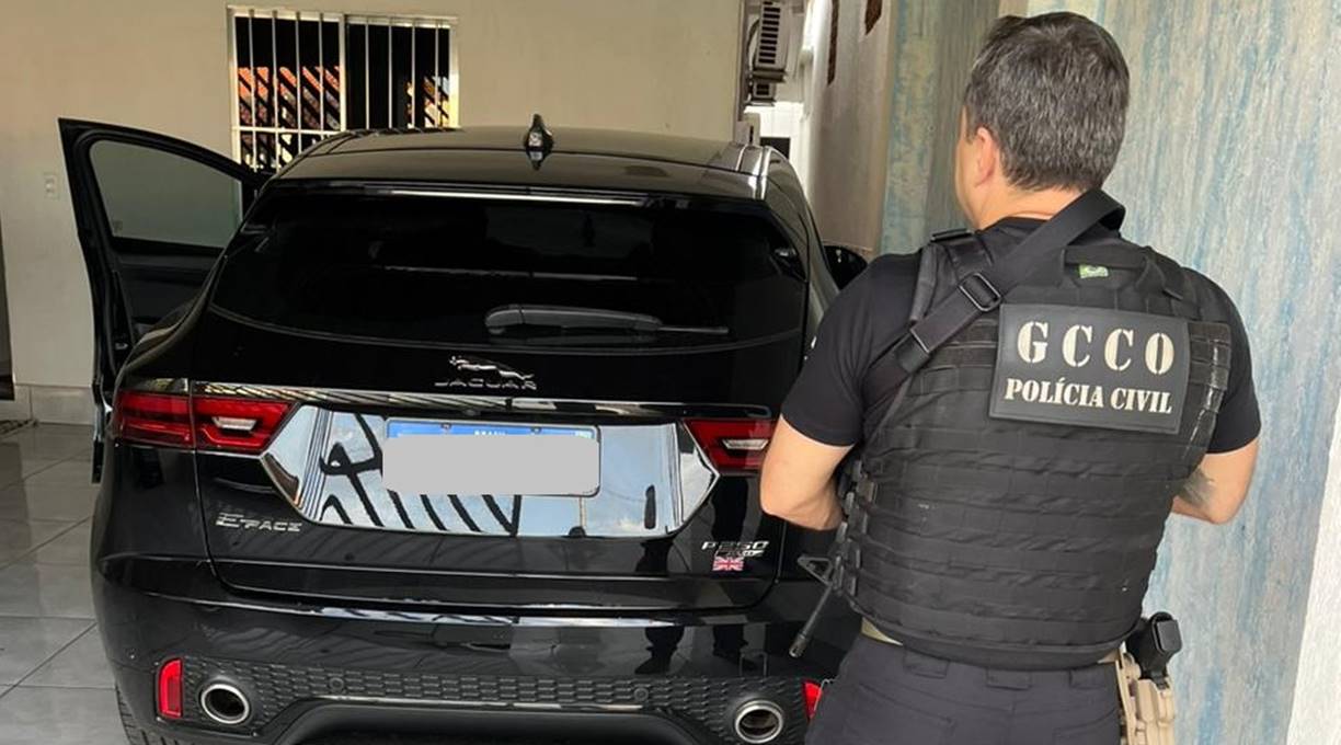 Polícia Civil localiza R$ 6,6 mil camuflados em Jaguar apreendido em operação 1