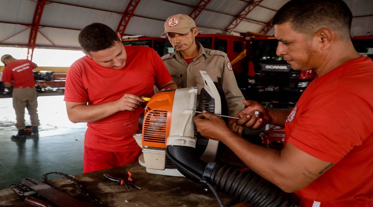 Bombeiros fazem capacitação de manuseio de equipamentos de combate aos incêndios florestais 1