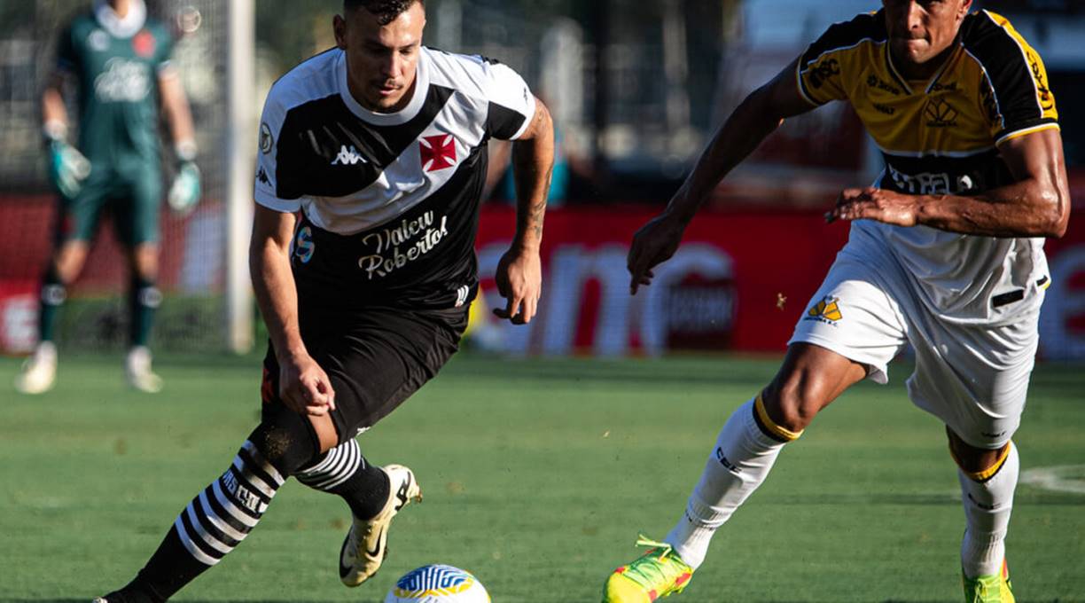 Vasco é superado pelo Criciúma em São Januário e sofre goleada 1