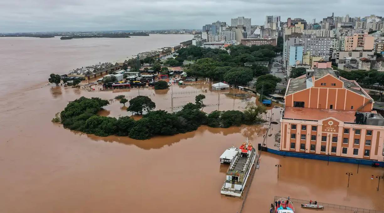 Com retorno de chuva forte no RS, população deve buscar áreas seguras 1