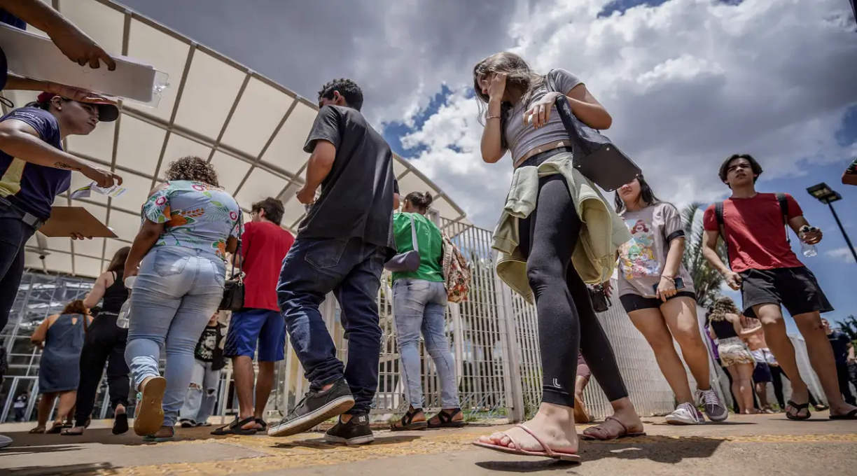 Provas do Enem 2024 serão em 3 e 10 de novembro; confira o cronograma 1