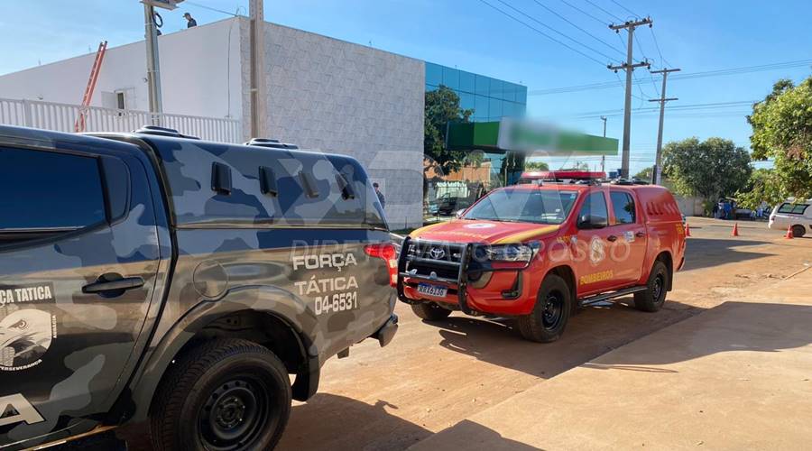 Policiais militares frustraram um furto em uma cooperativa de crédito na cidade de Pedra Preta, e durante a ação um indivíduo foi baleado e morto 1