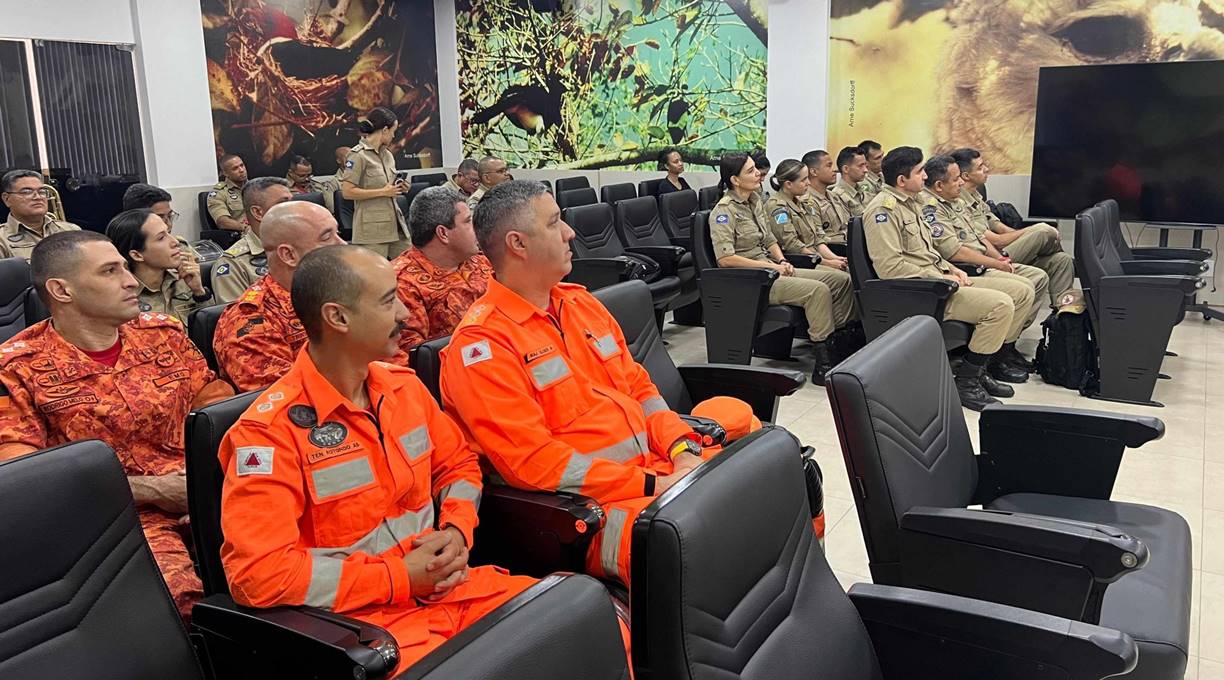 Oficiais bombeiros militares de quatro Estados participam de curso de pós-graduação oferecido pelo Corpo de Bombeiros de MT, em parceria com o IFMT 1