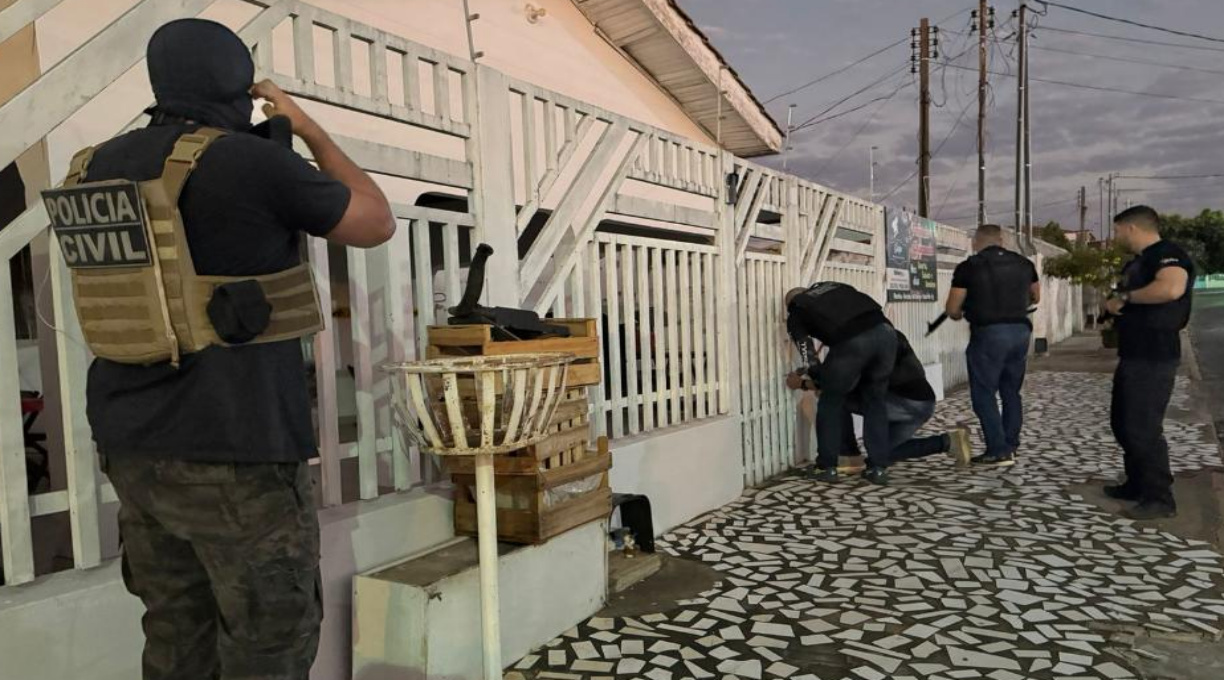 Operação prende três envolvidos no comércio de armas de fogo roubadas de vigilantes em Cuiabá 1