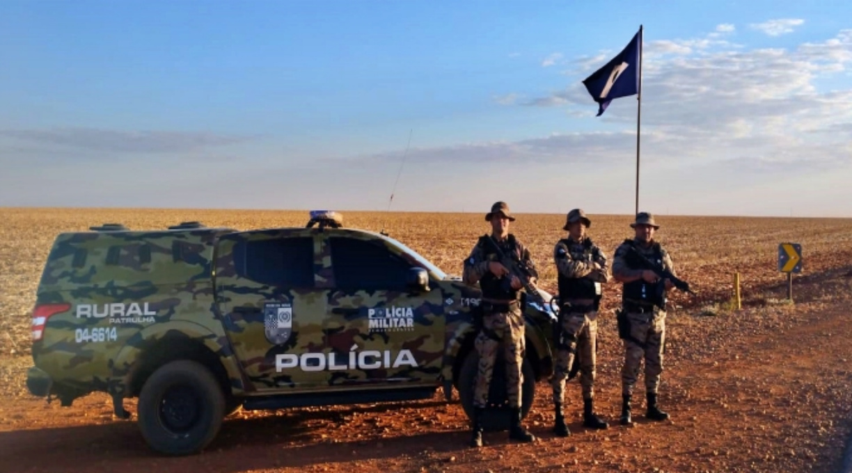 Durante barreira da Patrulha Rural, criminosos não obedecem à ordem de parada, entram em confronto com os policiais e morrem em um tiroteio 1