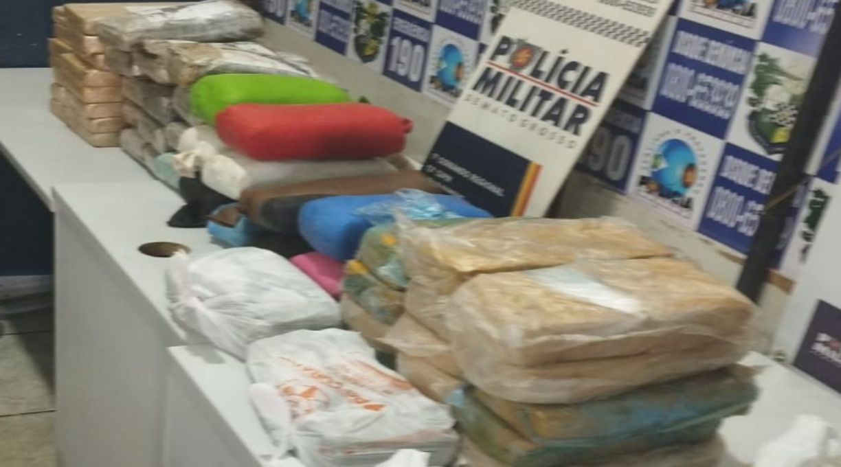 Irmãos são presos em flagrante transportando 25 tabletes de cocaína na MT-246 1