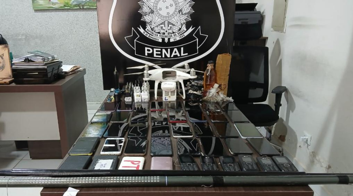 Polícia Penal apreende drone e mais de 30 celulares na Penitenciária de Rondonópolis 1