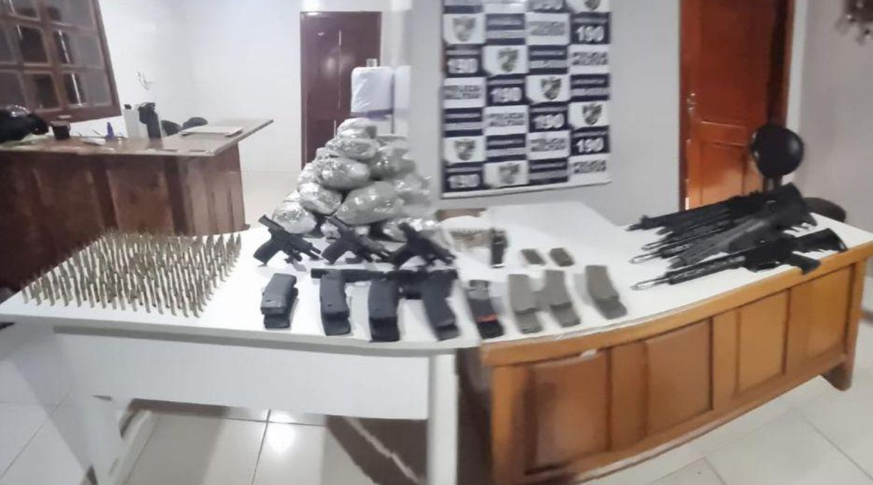 Polícia Militar apreende 10 armas de fogo e 30 quilos de drogas em Vila Bela da Santíssima Trindade 1