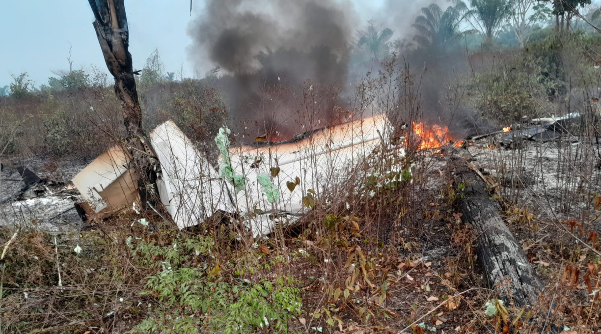 Um avião de pequeno porte caiu no interior de Mato Grosso, e um empresário de Rondonópolis e mais quatro pessoas morreram 1