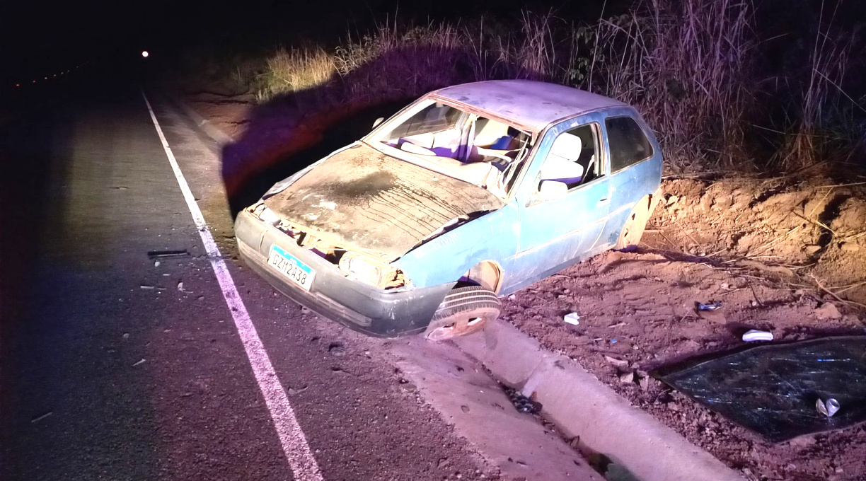 Após colidir com uma anta, motorista capota e fica ferido em Juscimeira 1