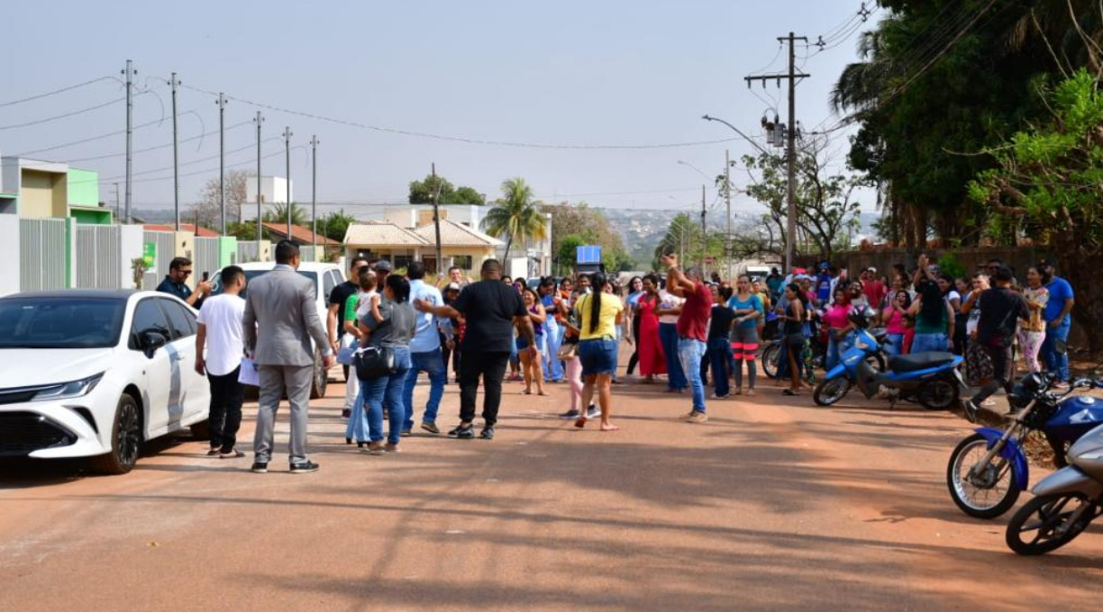 PC detém dois em flagrante por dano e receptação durante manifestação a candidato investigado em Rondonópolis 1