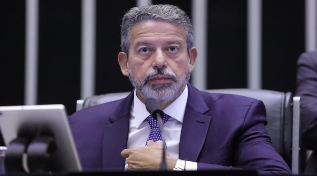 Arthur Lira convoca sessão na Câmara com projetos sobre bets e STF no radar 1