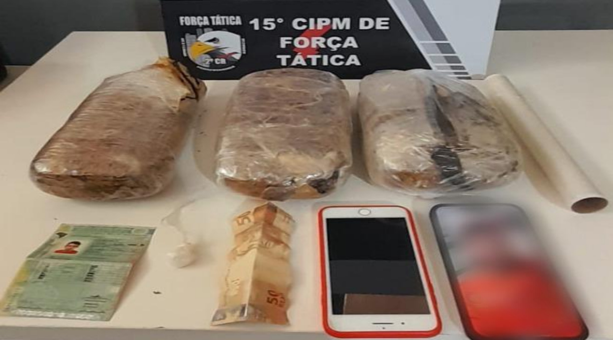 Força Tática prende faccionado com tabletes de maconha na Estrada da Guarita 1