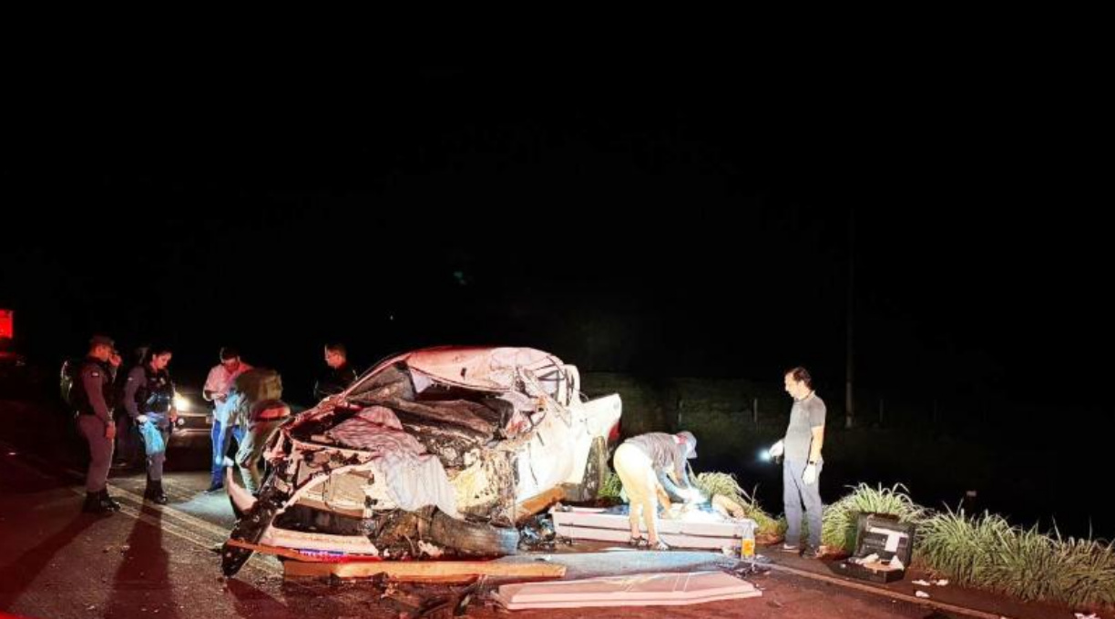 Funcionário público aposentado morre durante colisão frontal entre carreta e caminhonete no Interior de MT 1