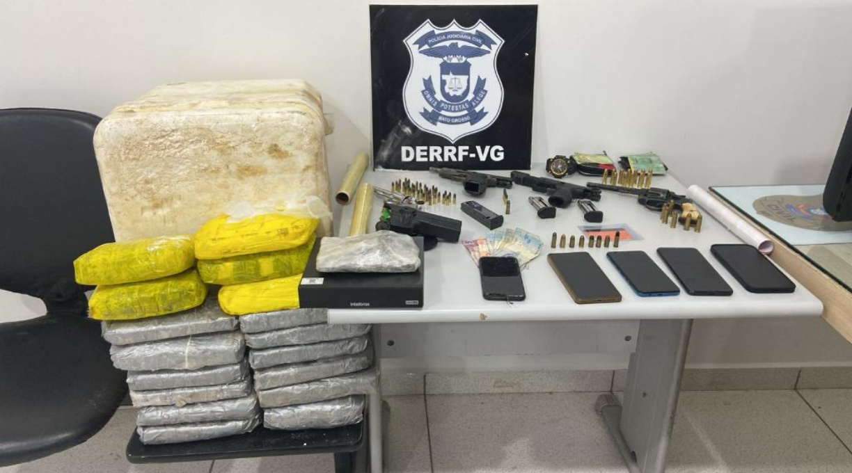 Polícia Civil prende criminosos com 18 tabletes de drogas e quatro armas de fogo 1