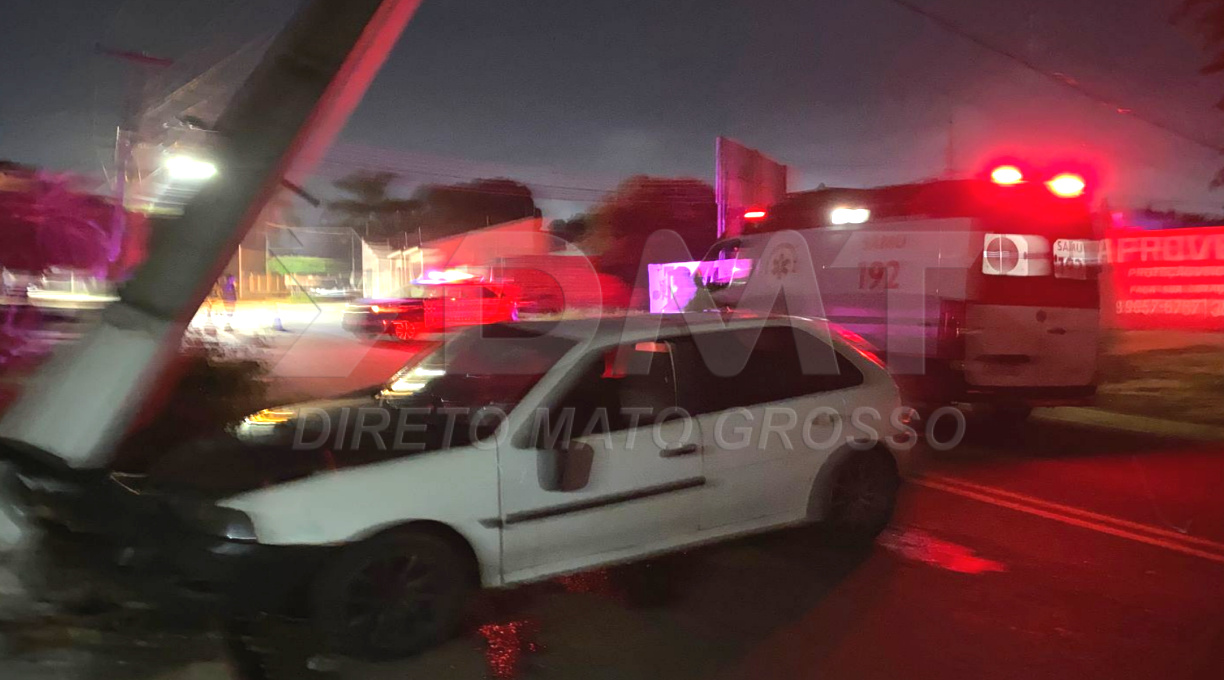 Colisão envolvendo um carro e um poste deixa uma pessoa ferida em Rondonópolis 1