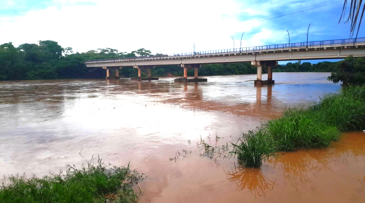 Prefeitura emite alerta sobre aumento no nível do Rio Vermelho e solicita ações preventivas de autoridades 1