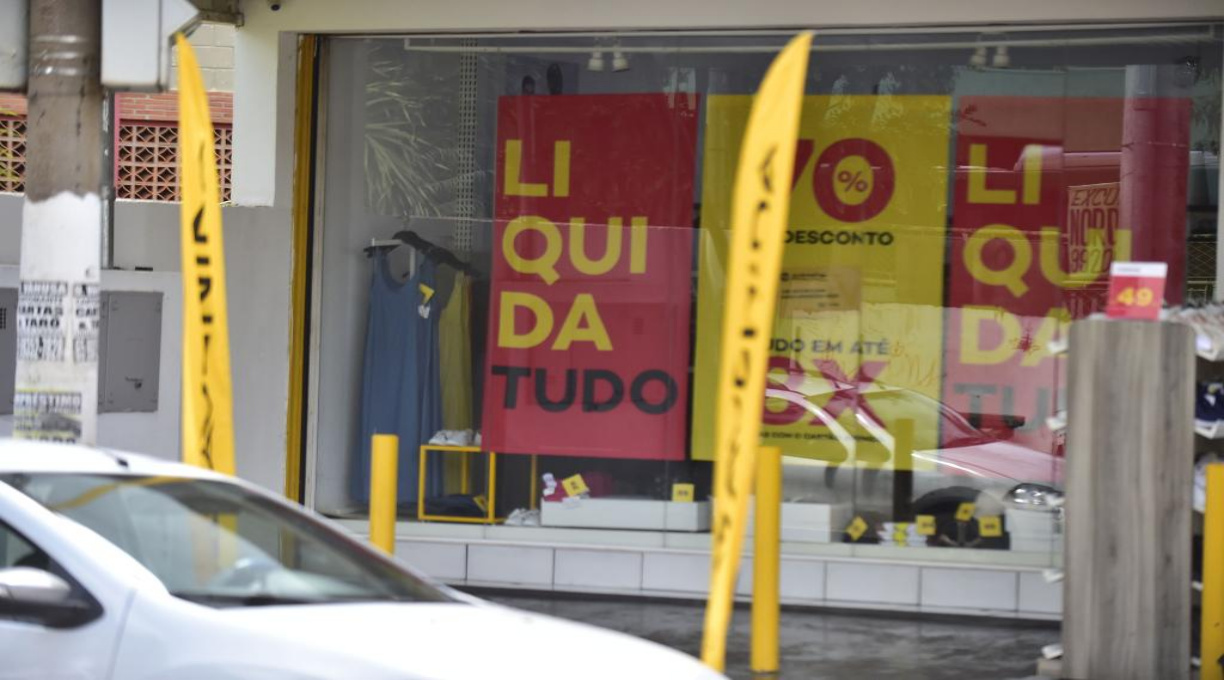 Consumidores devem evitar compras por impulso durante as liquidações de janeiro, orienta Procon-MT 1