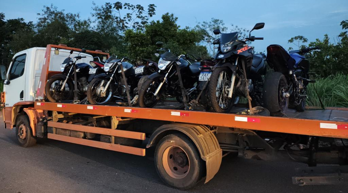 PM remove nove motocicletas e desarticula grupo que fazia manobras perigosas em Cuiabá 1