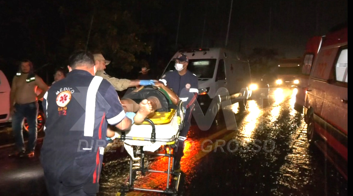 Motorista é intubado após grave colisão entre uma carreta e um automóvel na BR-364, em Rondonópolis 1