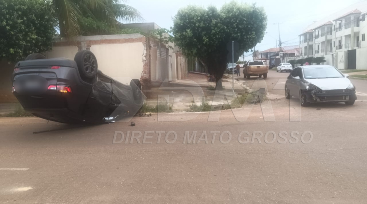 Jeep capota com uma gestante no bairro Vila Aurora após colisão envolvendo outros dois veículos 1