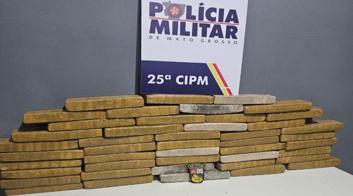 PM prende caminhoneiro por tráfico de drogas e apreende 45 tabletes de maconha 1