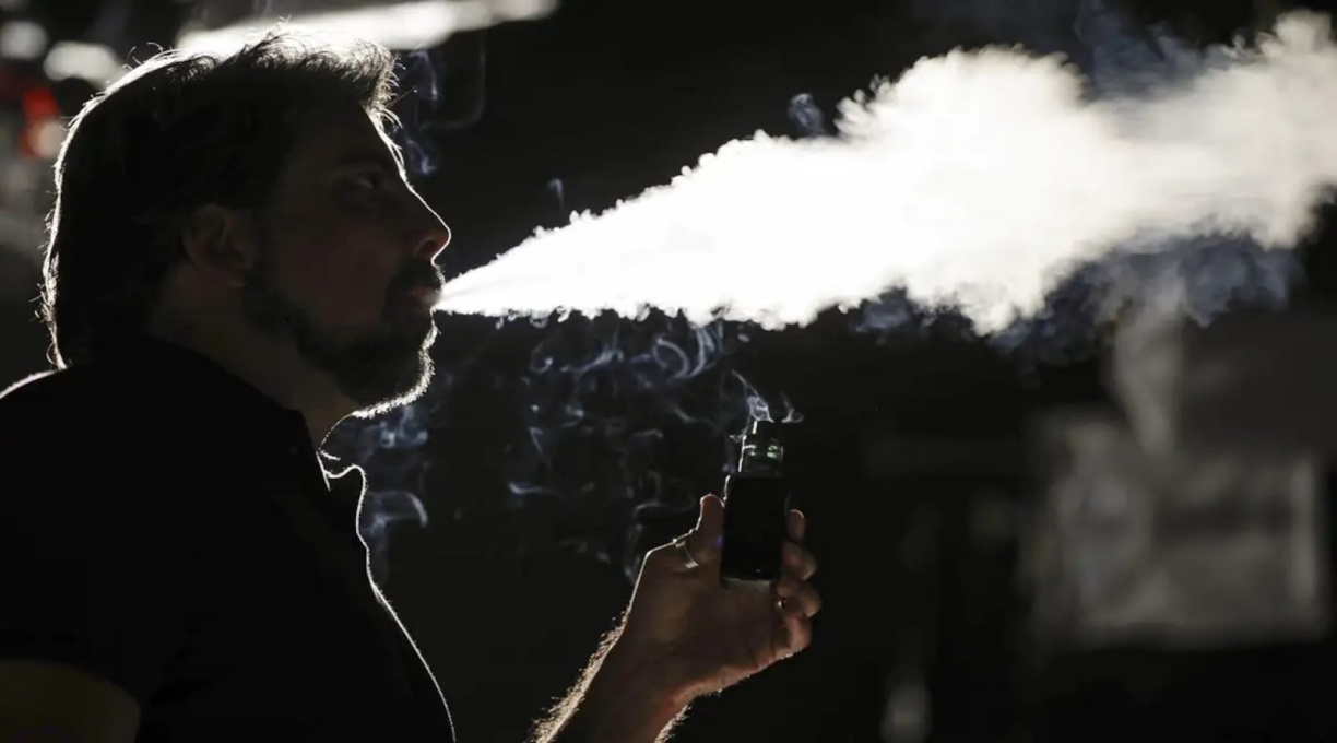 Vapes contrabandeados: apreensões crescem 153% em 2024 e superam 623 mil unidades 1